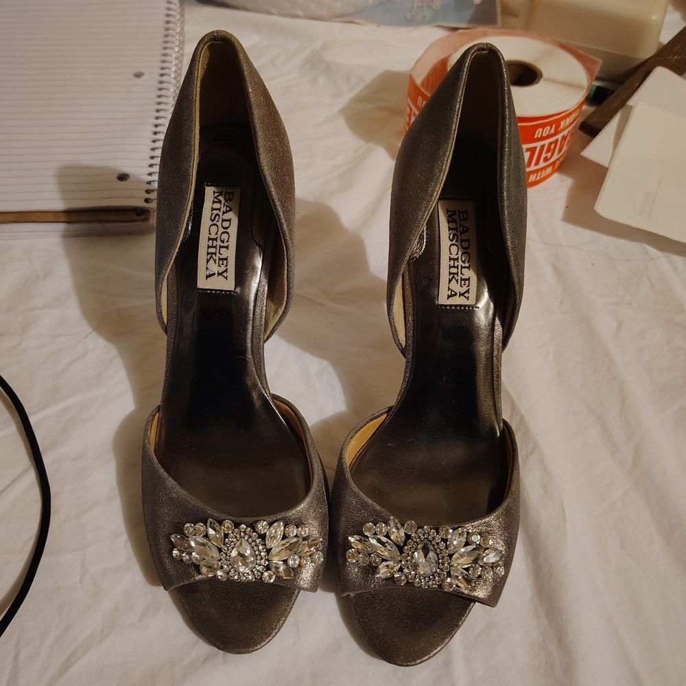 Badgley Mischka Elegant Silver Embellished Heels 6.5